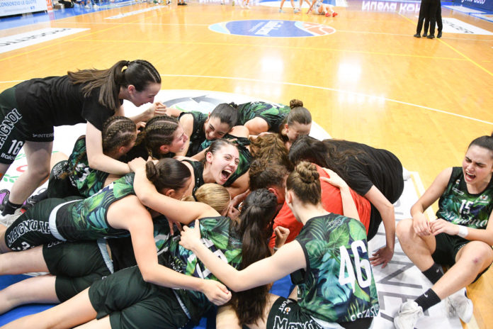 Basket, la Molisana Magnolia, un altro scudetto giovanile per il 2023/24: è quello dell’under 17. L’entusiasmo a sintesi del percorso del tecnico rossoblù Gabriele Diotallevi: «L’exploit di un gruppo che ha combattuto»
