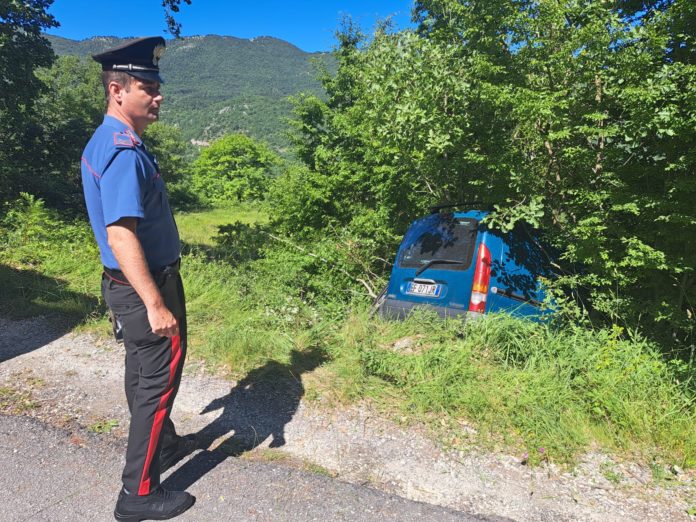 Finisce fuori strada con il suo furgoncino, muore 69enne di Longano Longano