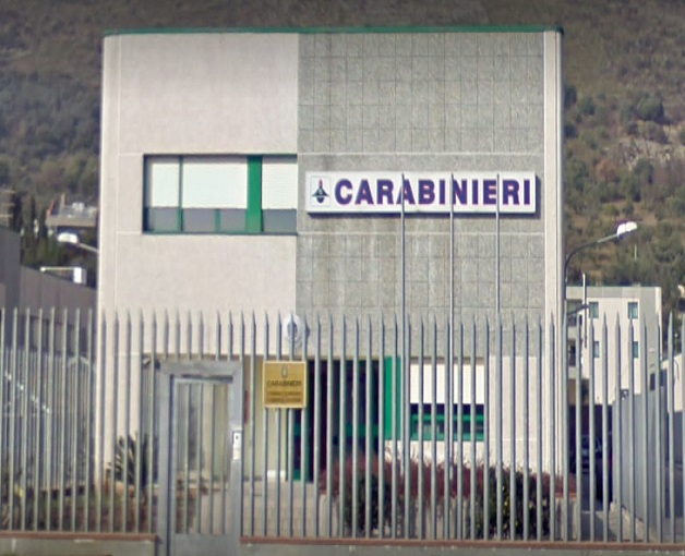 Campobasso: Minorenne minaccia con un coltello e rapina un giovane, arrestato