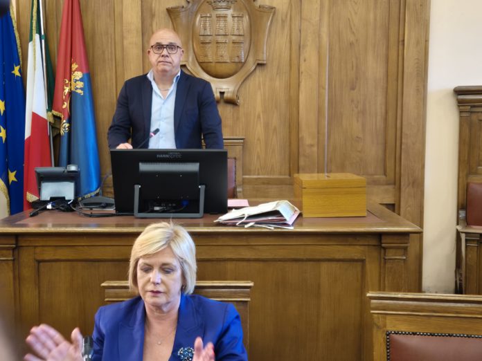Campobasso, centrodestra contro i due transfughi: “Basiti dalla loro scelta”