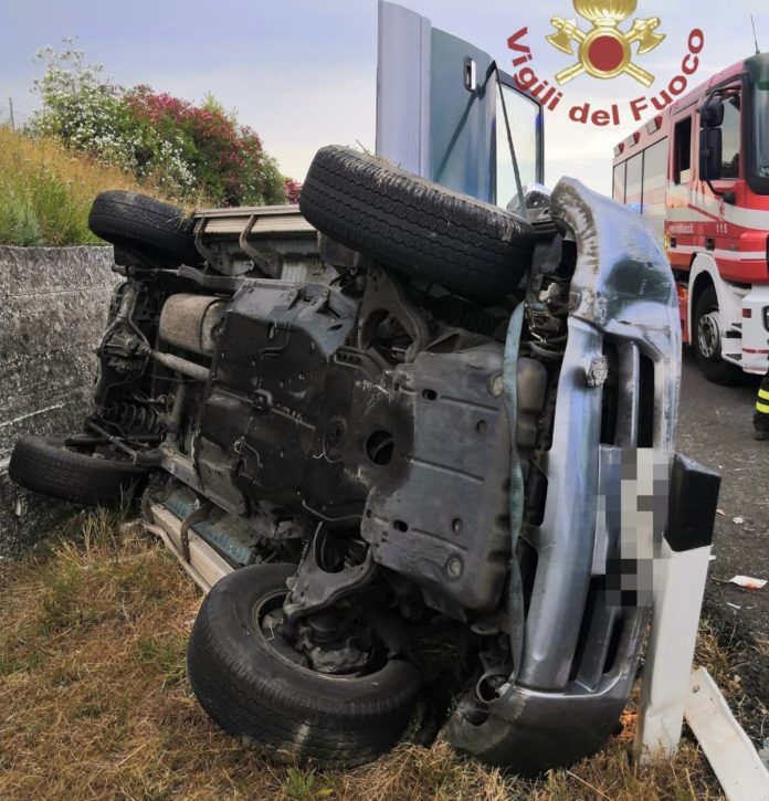 Incidente in A14, nel territorio di Petacciato. Due feriti trasportati all’Ospedale San Timoteo