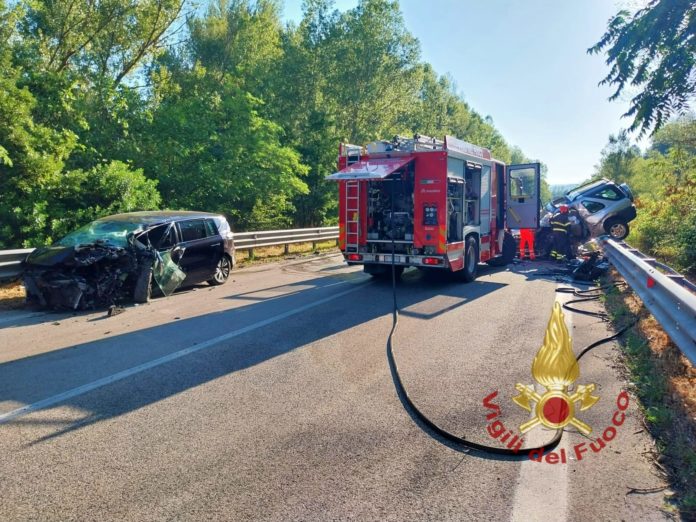Tragico incidente sulla Bifernina al bivio di Lucito, un morto e sei feriti