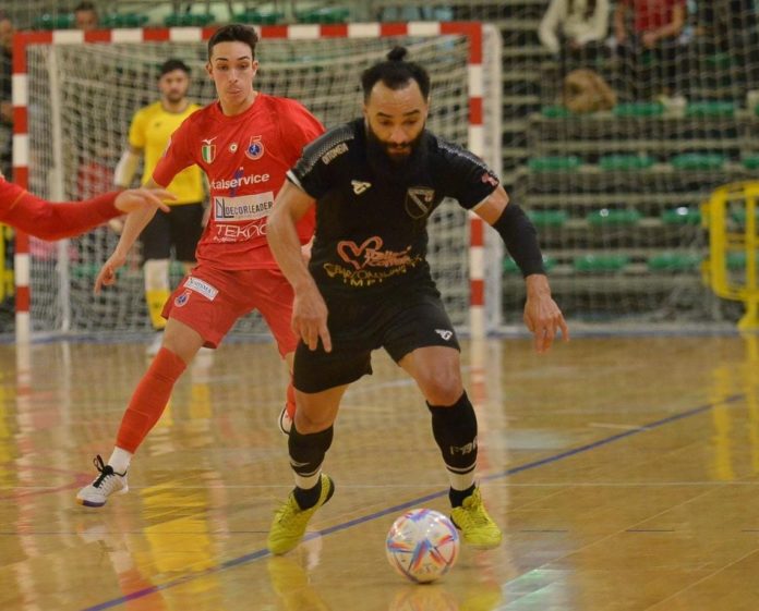 Calcio a 5, futsal mercato nei tornei nazionali. Il Cus Molise ha presentato regolare domanda di ripescaggio in A2 èlite