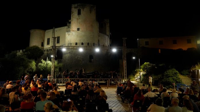 L’orchestra Sinfonica del Molise apre la rassegna Fucinart Venafro: grande successo