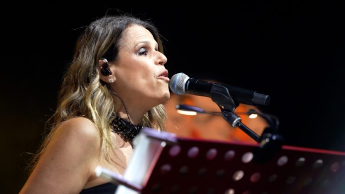 Tosca apre il festival musicale Vitamina M e conquista il pubblico