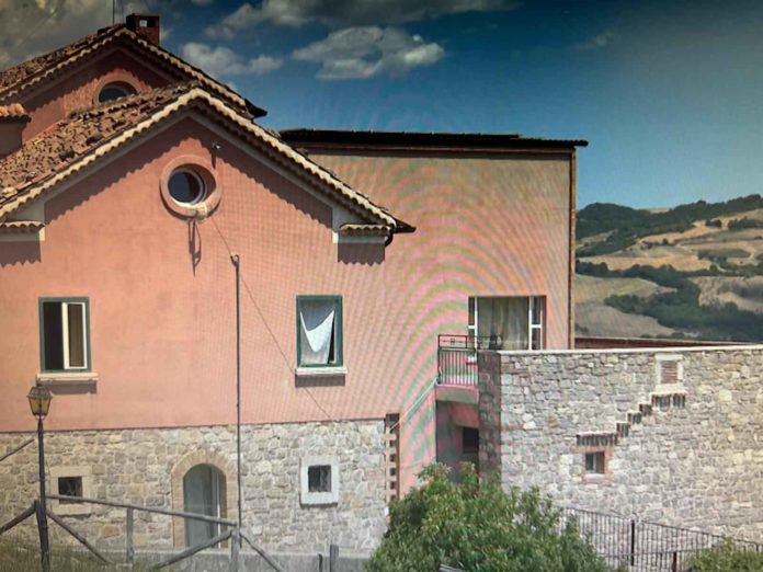 Anziano morto alla casa di riposo: eseguita l’autopsia, si indaga su maltrattamenti e abbandono