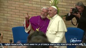 10 anni fa la storica visita di Papa Francesco in Molise, Bregantini: “Una giornata speciale il cui profumo ancora è nell’aria. Il Pontefice ci regalò messaggi importanti”
