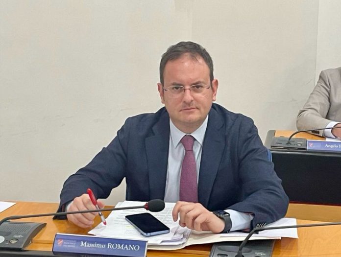 Secondo Sottosegretario, il centrodestra sfida Romano