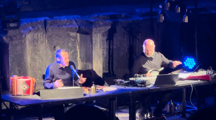 Elio Germano e Teho Teardo interpretano Pasolini al Teatro romano di Altilia