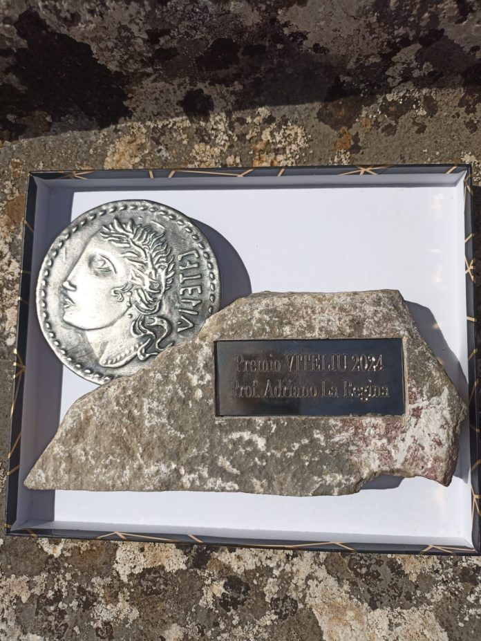 Pietrabbondante, il Premio Viteliù 2024 al professor Adriano La Regina