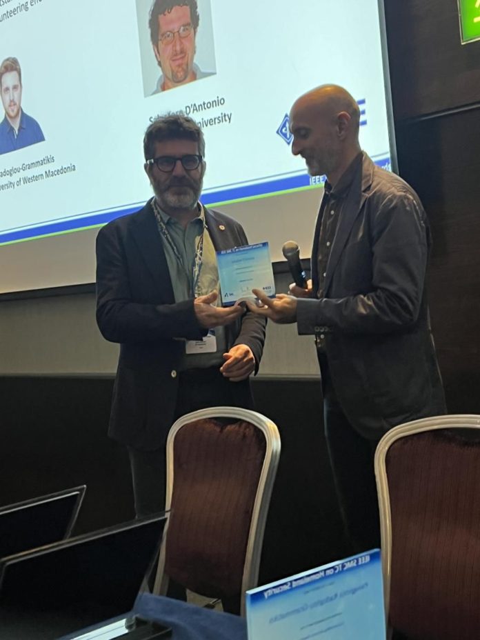 L’Associazione Mondiale degli Ingegneri Elettrici ed Elettronici assegna un premio a Salvatore D’Antonio