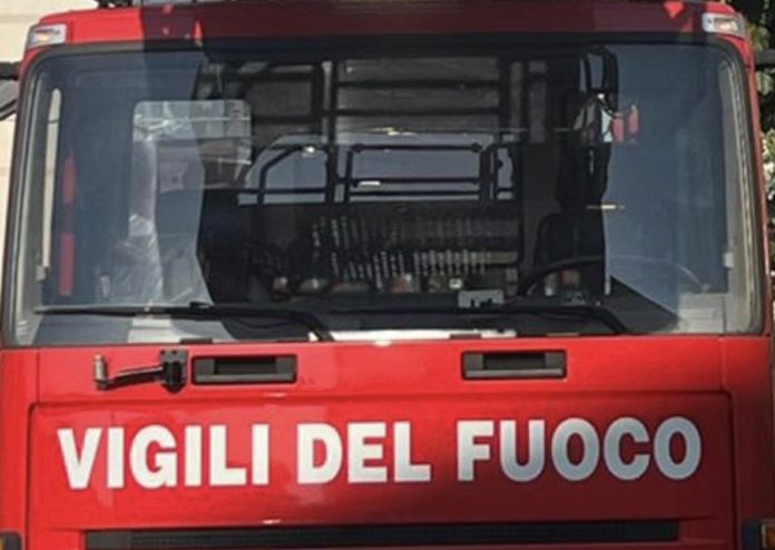 San Martino in Pensilis: fiamme in una rimessa agricola