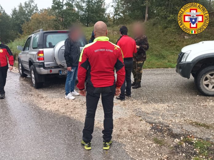 Ritrovato dopo un’ora di ricerche l’uomo che si era perso nei boschi di Guardiaregia mentre raccoglieva castagne