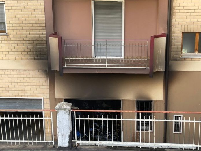 Ripalimosani, garage a fuoco in una palazzina nella parte bassa del paese