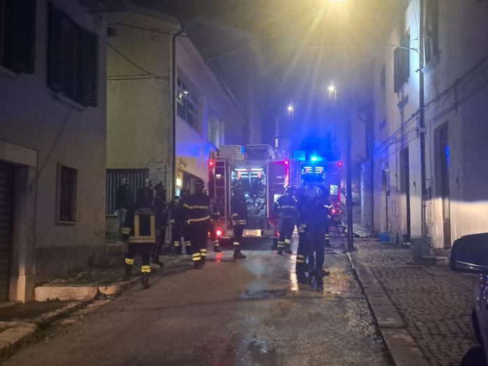 Carovilli: fiamme in un appartamento, quattro persone in ospedale carovilli