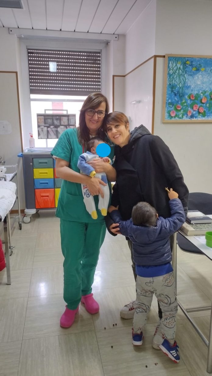 Salvato dal team di Neonatologia al Cardarelli, i genitori di Simone scrivono una lettera di gratitudine al personale