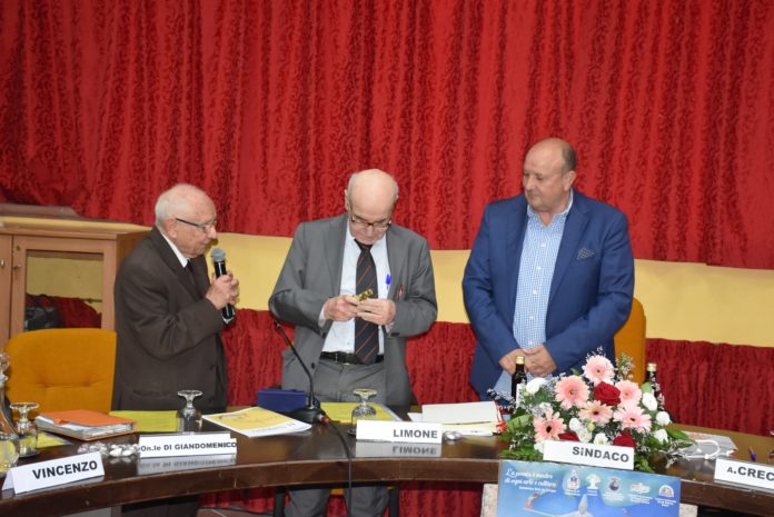 La poesia vince e con essa la Pace nel Cuore: la 36esima edizione della Giornata Mondiale della Poesie muove genti e pensieri positivi.