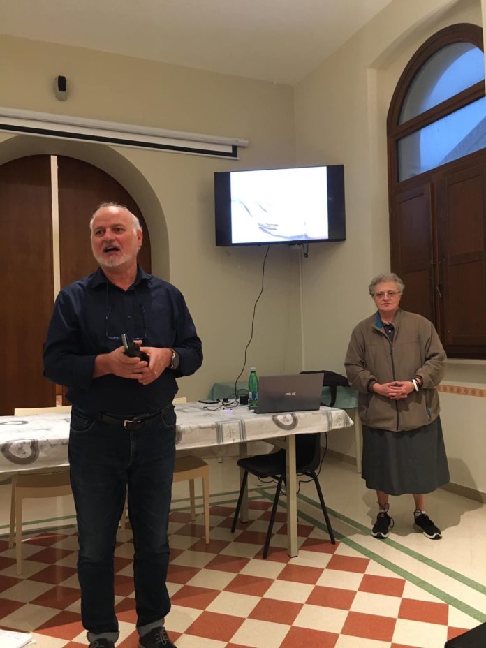 Incontro di formazione per i volontari Caritas. “La preghiera del povero sale fino a Dio”