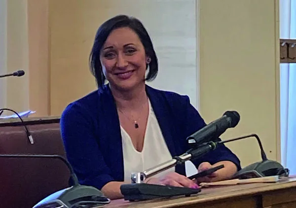 Campobasso, il Comune vara due progetti per la formazione e lavoro dei giovani. Giovanna Viola: “Una risposta all’isolamento sociale”