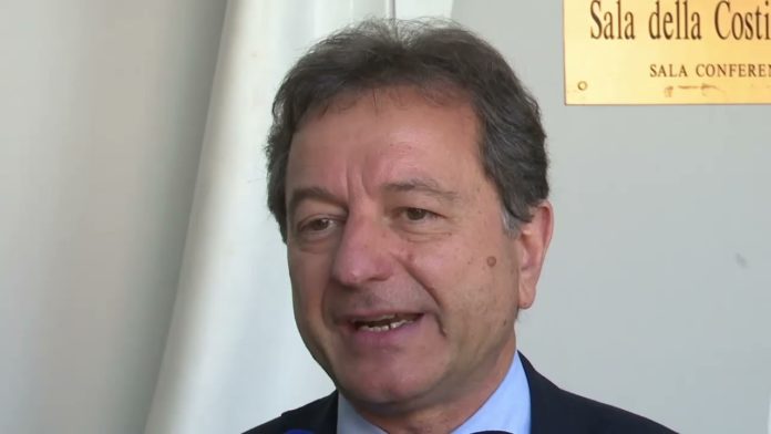 Celiachia, Di Santo risponde a polemiche: “Entro pochi mesi attiveremo card”