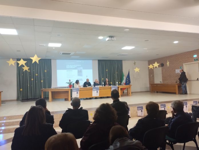 Presentato a Trivento il libro di Tullio Farina “Il Filo dei ricordi: ritratti di personaggi e amici indimenticabili”. “Il mio è un lavoro artigianale che tocca l’animo di chi legge”