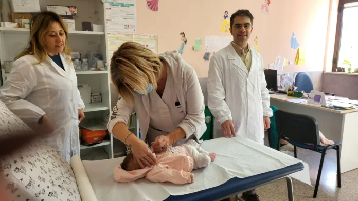 Campagna Asrem: proteggi i più piccoli dal virus respiratorio sinciziale, l’immunizzazione fa la differenza
