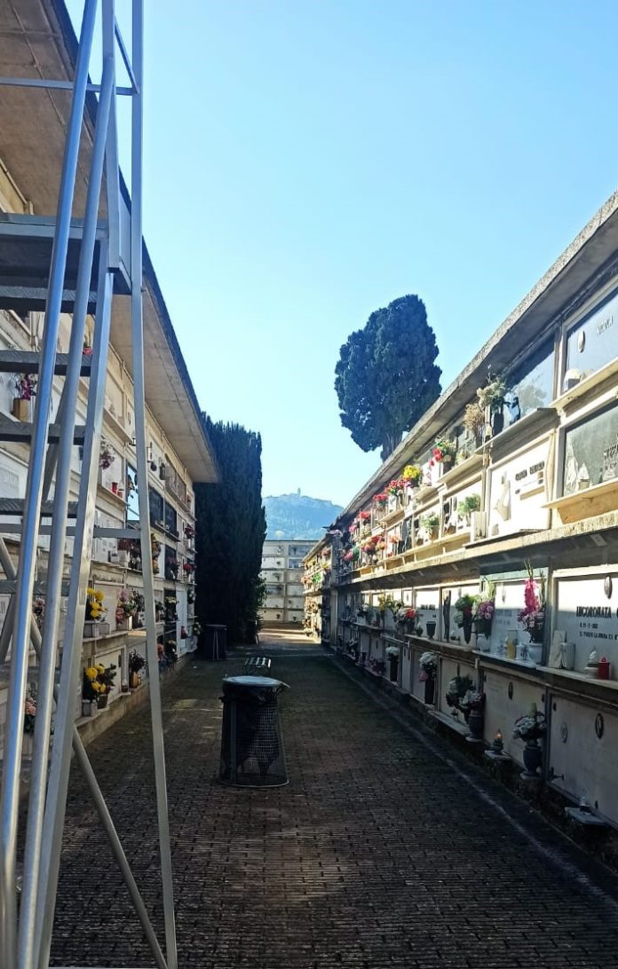 Commemorazione dei defunti. A Campobasso tante persone al cimitero