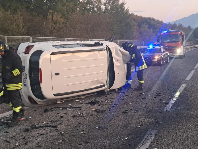 Incidente sull’Isernia-Castel di Sangro, si scontrano due auto: cinque feriti in ospedale incidente isernia