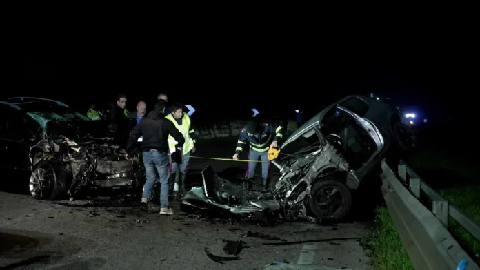 Tragico scontro su Ingotte, muore ragazza di 17 anni