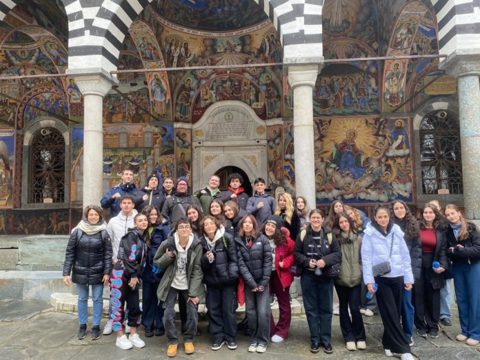 Erasmus, gli studenti di Santa Croce di Magliano in Bulgaria