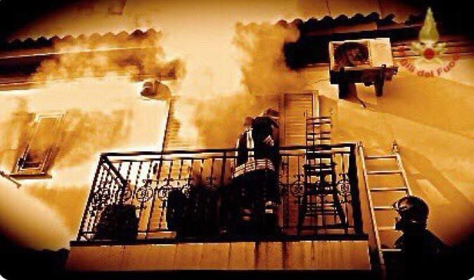 Botti di Capodanno, l’appello dei vigili del fuoco