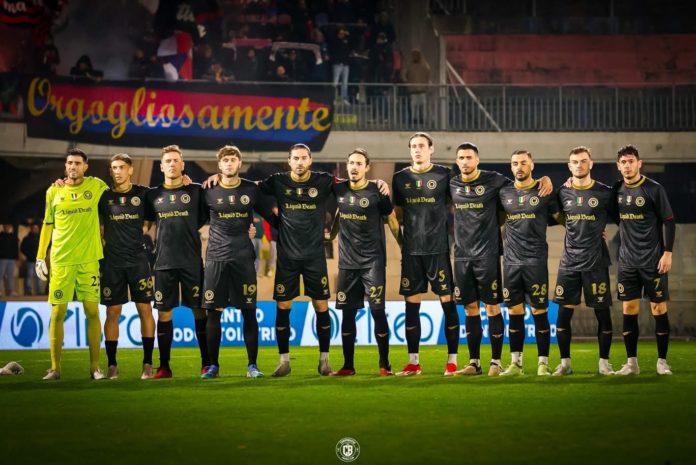 Calcio, Serie C, verso Campobasso – Arezzo. Lupi rimaneggiati in difesa, assente l’attaccante Guccione per gli ospiti