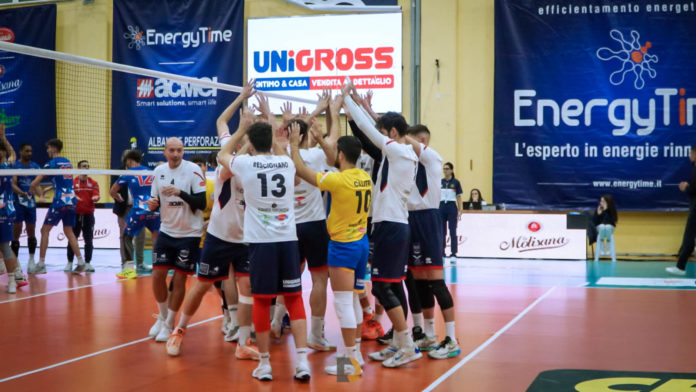 Volley, A3, EnergyTime Spike Devils, nulla da fare contro Ortona. Primi due set buoni per i rossoblù che si arenano nel terzo