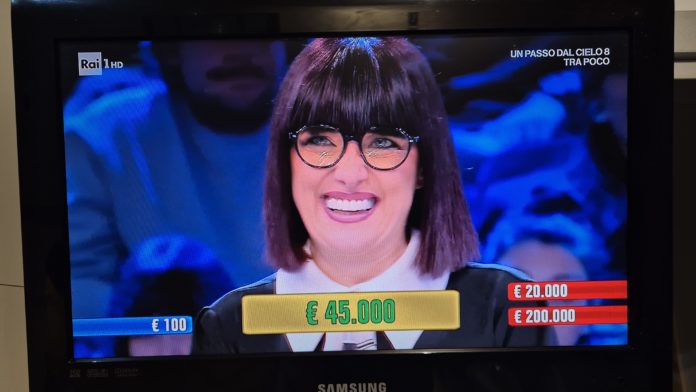 Affari tuoi, Pina di Montenero di Bisaccia accetta 45mila euro ma nel pacco ne aveva 200mila