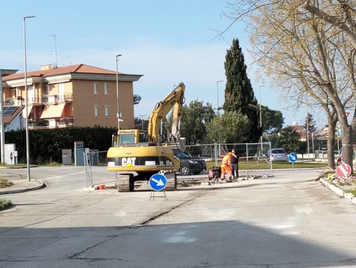 Termoli: demolita la cabina Enel in via degli Aceri