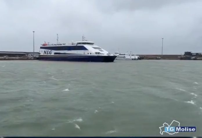 Basso Molise: il maltempo sulla costa blocca anche i collegamenti con le Isole Tremiti