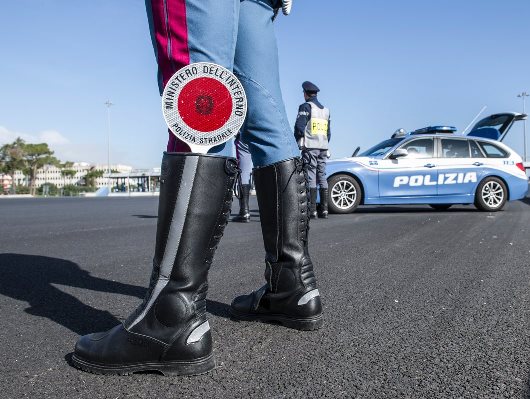 Polizia, scorta tecnica ai trasporti eccezionali: le date di esame