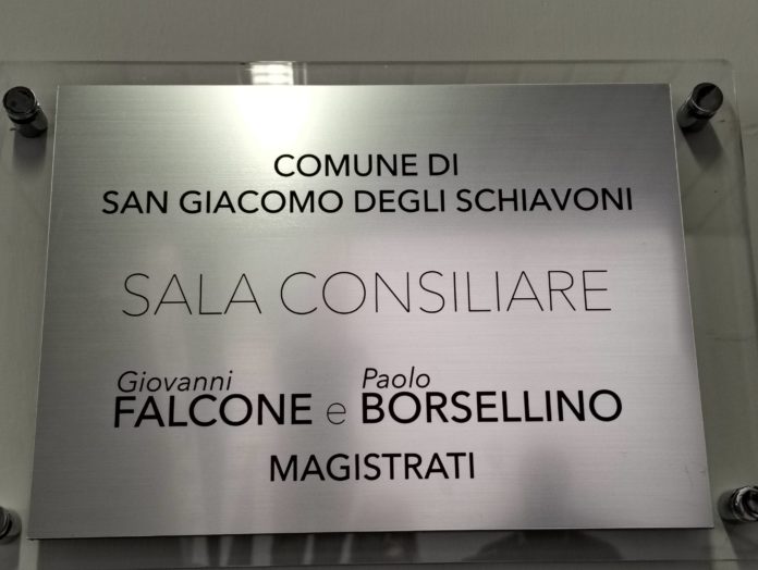 San Giacomo degli Schiavoni: intitolazione della sala consiliare ai giudici Falcone e Borsellino