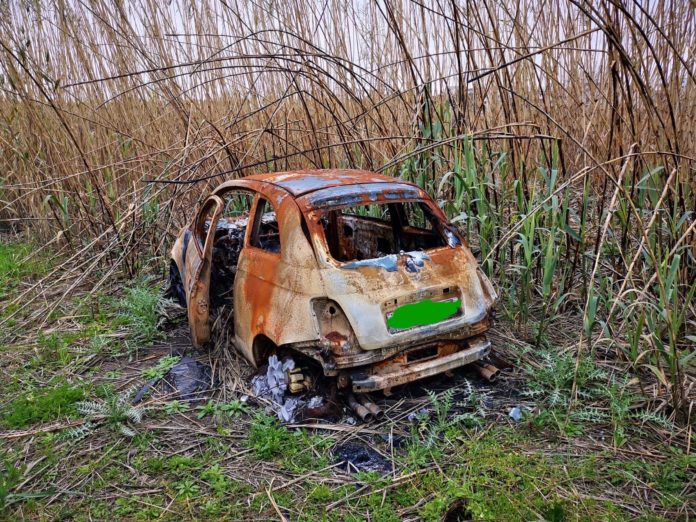 Campomarino, ritrovata bruciata un’auto rubata