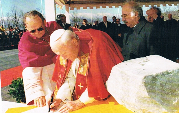 Giovanni Paolo II, 30 anni fa la posa della prima pietra alla Cattolica