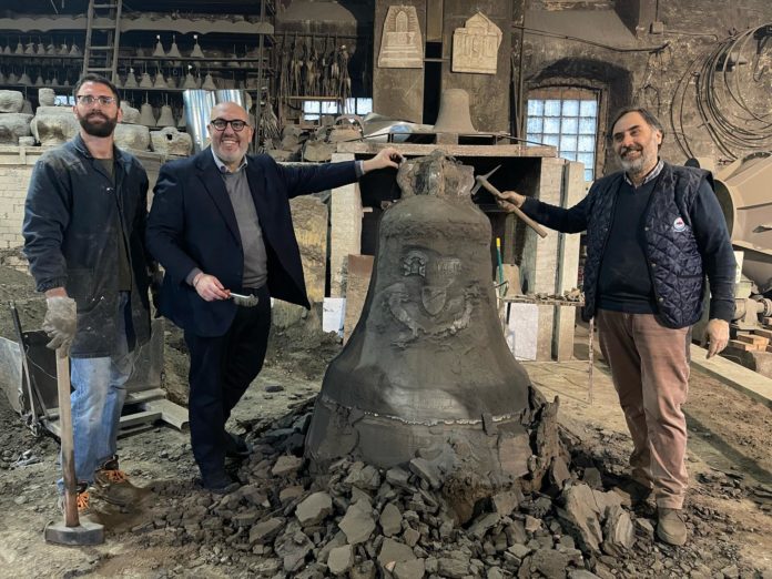 Expo 2025 Osaka: la Pontificia Fonderia Marinelli realizza la campana esposta al Padiglione Italia e donata alla città di Hiroshima