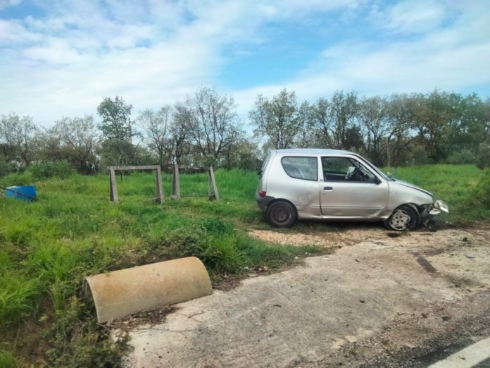 Auto fuori strada tra Termoli e San Giacomo, paura per una donna