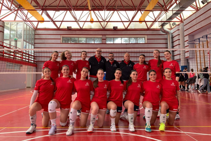 Volley, Trofeo dei Tre Mari, per il Molise una giornata senza sorrisi. Oggi si assegnano i titoli dei tornei maschili e femminili