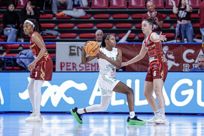 Basket, A1, playoff scudetto, la Molisana Magnolia: gara uno va al Venezia. Ottima prova delle rossoblù che spaventano le lagunari.