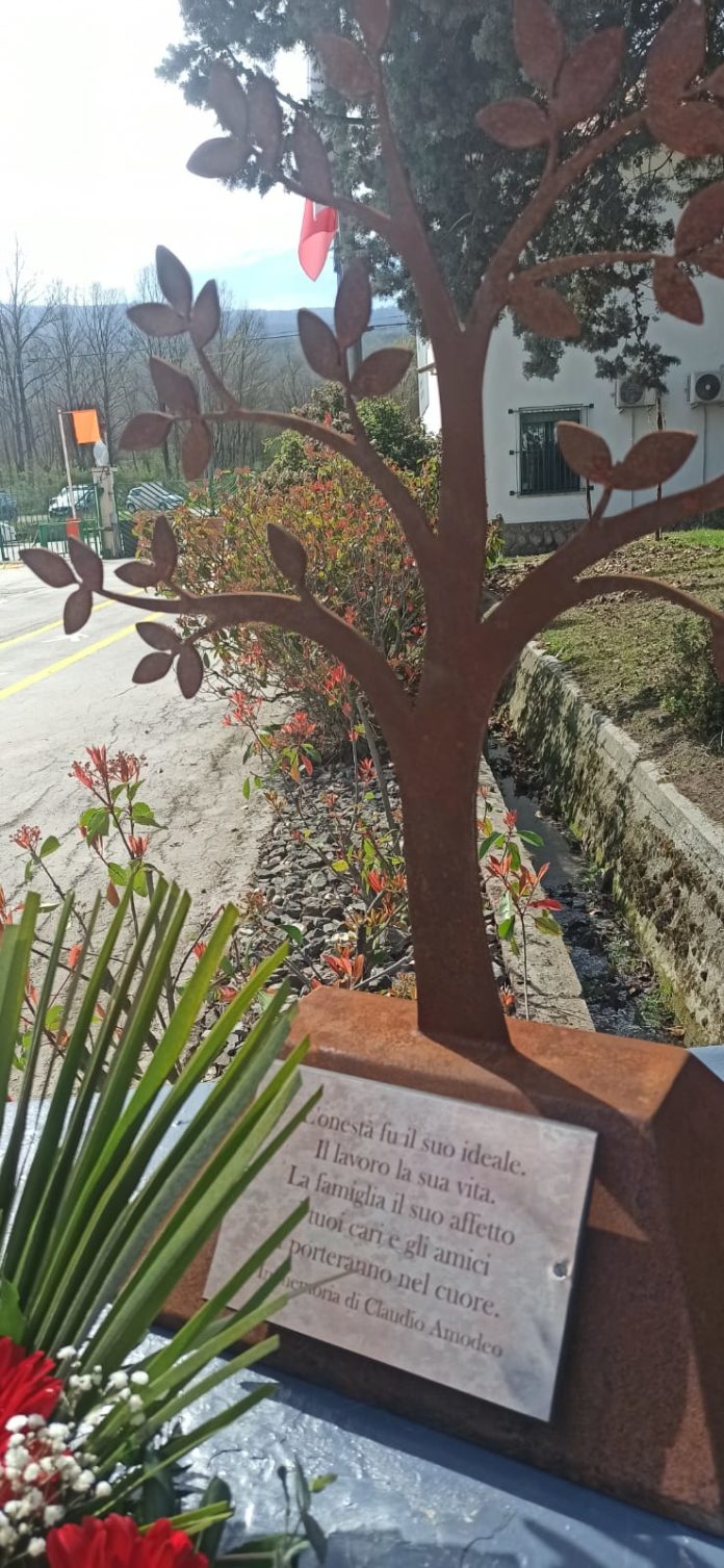 Morì un anno fa nel cementificio Heidelberg di Guardiaregia: i colleghi dedicano un “Albero della Vita” a Claudio Amodeo