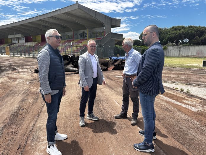 Stadio “Gino Cannarsa”, iniziati i lavori per la nuova pista di atletica