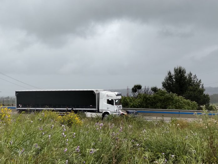 Termoli: incidente al bivio di difesa grande. Coinvolti un tir e due auto
