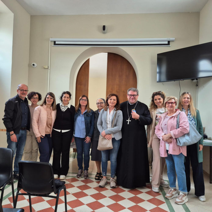 “Adotta uno scaffale” a Termoli l’incontro con la scuola primaria “Giovanni Paolo II”