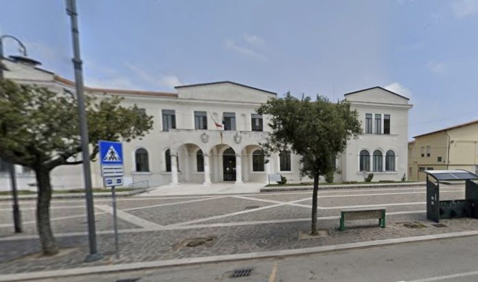 Compenso all’avvocato, il Comune di Petacciato “risparmia” 1 milione di euro