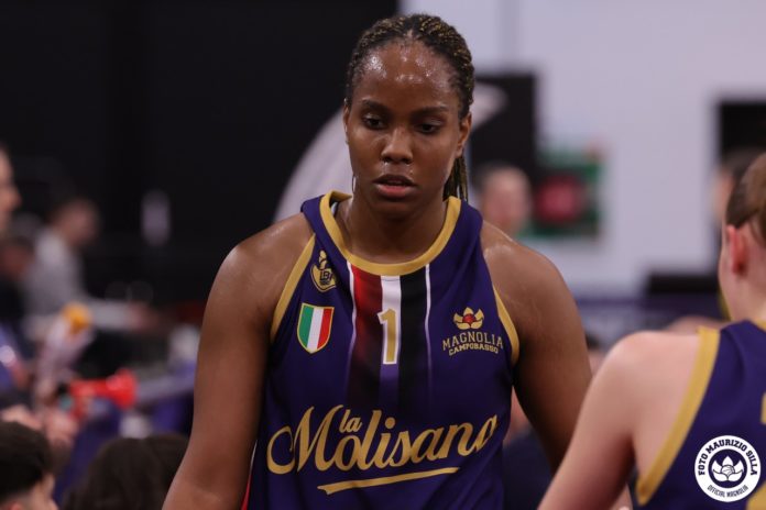 Basket, la Molisana Magnolia, le finali nazionali under 19 partono con il piede giusto. Dopo un avvio con un po’ di tensione, le rossoblù si distendono e riescono ad avere la meglio sul San Martino